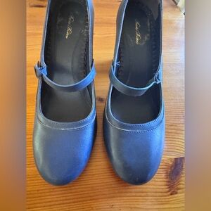 Bundle of elegant Leather Heels from  Brooks Brothers  .